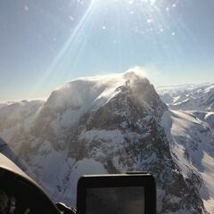 Flugwegposition um 13:30:56: Aufgenommen in der Nähe von Glarus, Schweiz in 3398 Meter